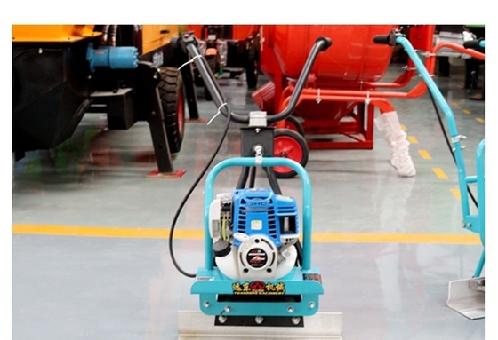 Vibrating Concrete Power Screed with 3.6L Fuel Tank and Customized Hydraulic Pump