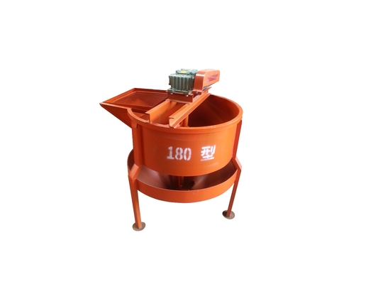 3.5 Cubic Meters Self Loading Cement Mixer with 200L Reclaiming Capacity and Mixing