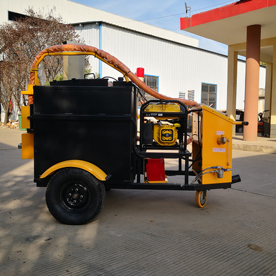 Crack Sealing with Dependable 100L Self Heating Asphalt Filler and High Configuration
